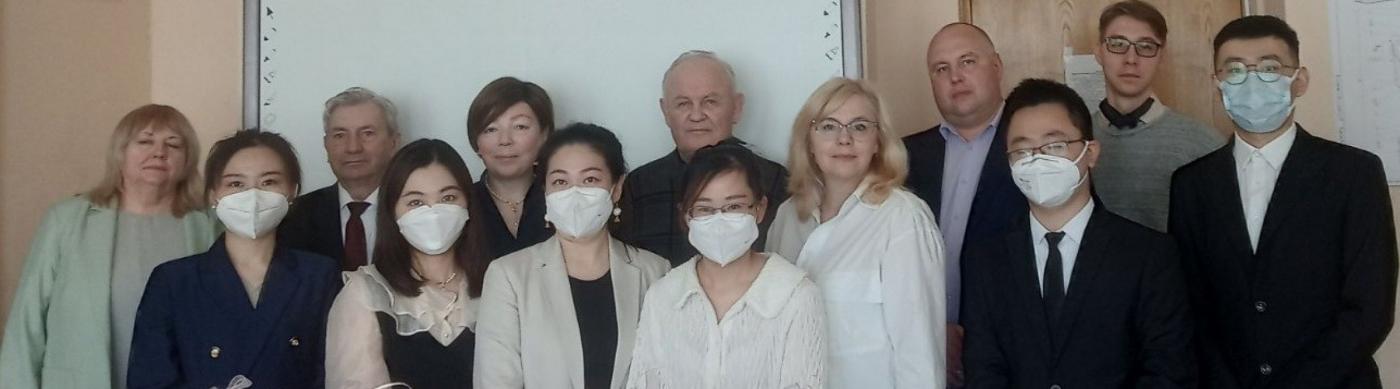 Вручение дипломов первым магистрантам ИПФ из КНР